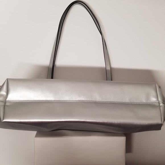 Clinique Silver Metallic Lightweight Tote - Large - Picture 5 of 10